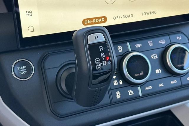 2026 Land Rover Defender P400 X-Dynamic SE