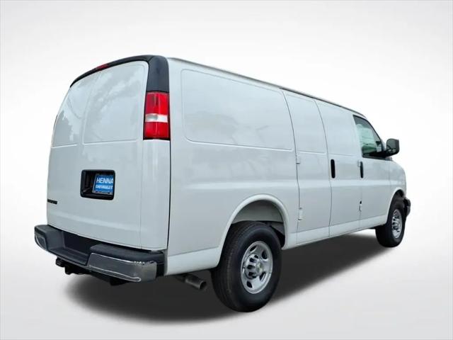 2026 Chevrolet Express Cargo Van 2500 Regular Wheelbase, WT, RWD