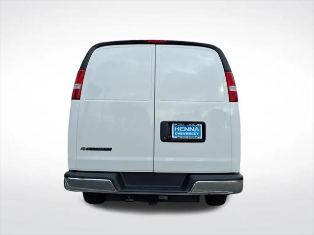 2026 Chevrolet Express Cargo Van 2500 Regular Wheelbase, WT, RWD