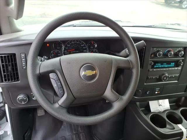 2026 Chevrolet Express Cargo Van 2500 Regular Wheelbase, WT, RWD