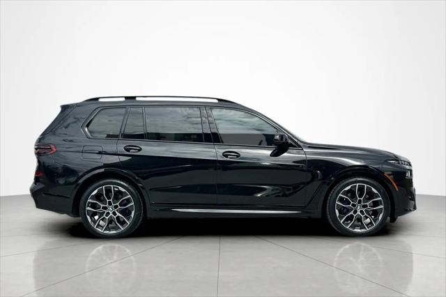 2024 BMW X7 M60i