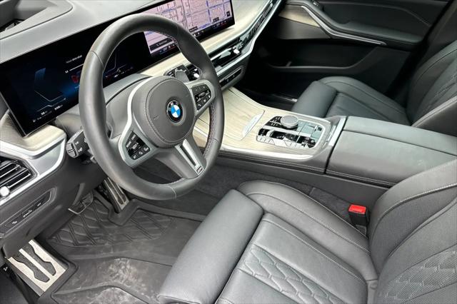 2024 BMW X7 M60i
