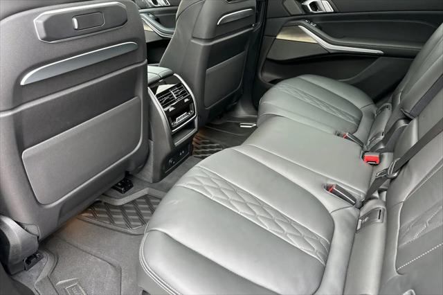 2024 BMW X7 M60i