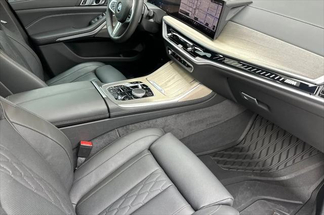 2024 BMW X7 M60i