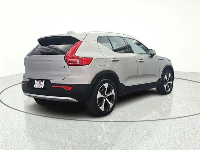 2024 Volvo XC40 B5 Plus Bright Theme