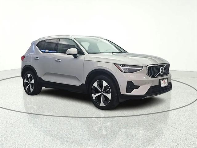 2024 Volvo XC40 B5 Plus Bright Theme