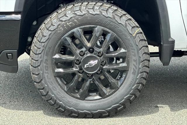 2026 Chevrolet Silverado 2500HD Crew Cab, Standard Bed, LT, 4WD