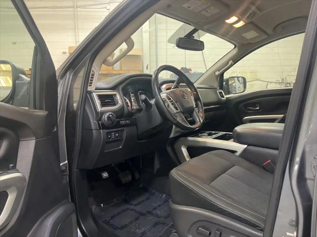 2017 Nissan Titan SV