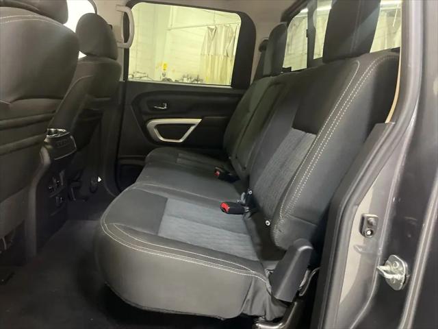 2017 Nissan Titan SV