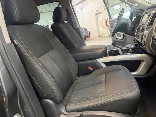 2017 Nissan Titan SV