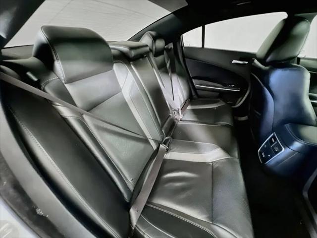 2022 Dodge Charger SXT RWD