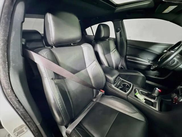 2022 Dodge Charger SXT RWD