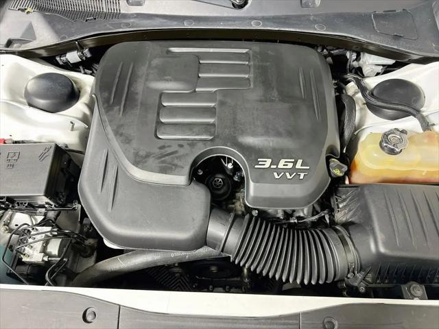 2022 Dodge Charger SXT RWD