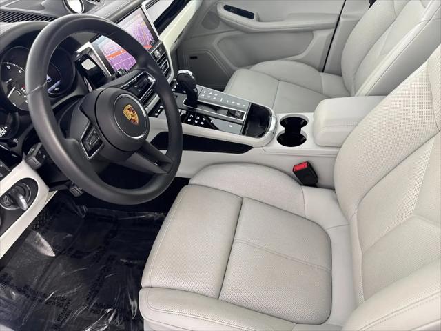 2023 Porsche Macan Macan