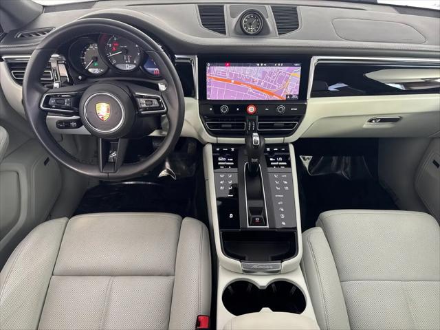 2023 Porsche Macan Macan