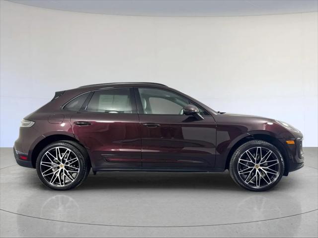 2023 Porsche Macan Macan