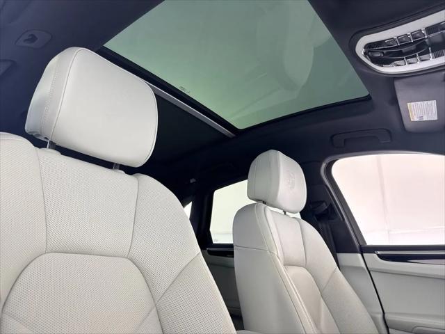2023 Porsche Macan Macan