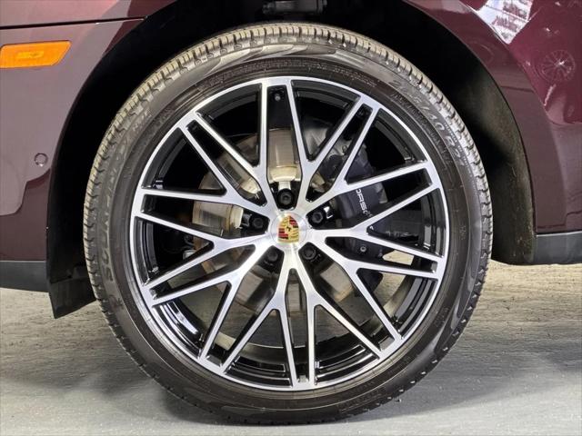 2023 Porsche Macan Macan