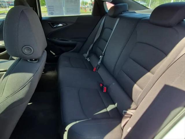 2025 Chevrolet Malibu FWD LS