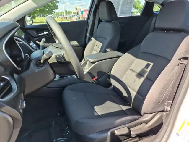 2025 Chevrolet Malibu FWD LS