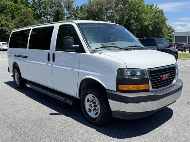 2025 GMC Savana Passenger RWD 3500 Extended Wheelbase LT
