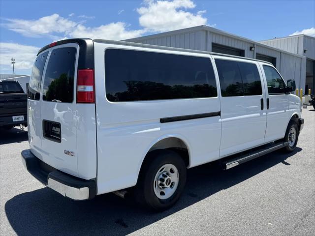 2025 GMC Savana Passenger RWD 3500 Extended Wheelbase LT