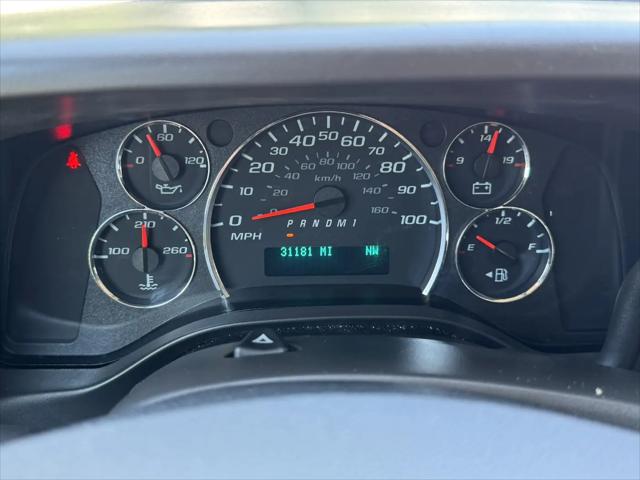 2025 GMC Savana Passenger RWD 3500 Extended Wheelbase LT