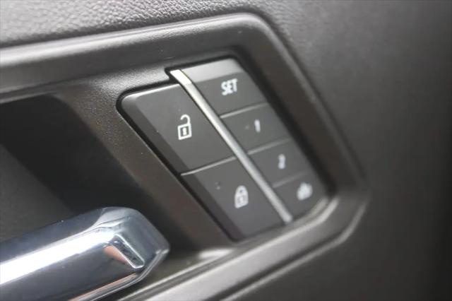 2023 GMC Canyon 4WD Crew Cab Short Box AT4