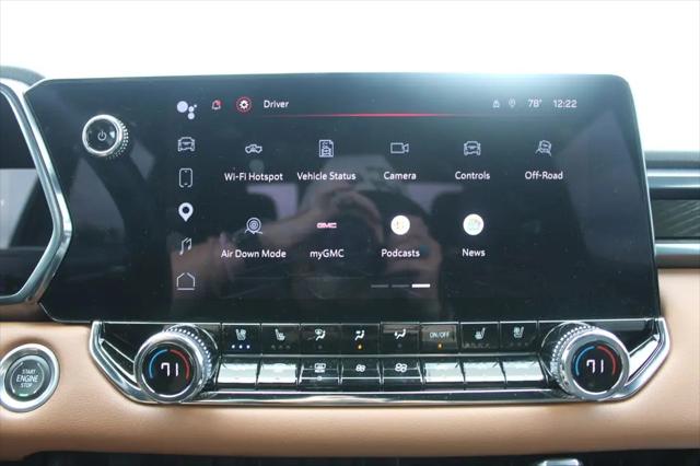 2023 GMC Canyon 4WD Crew Cab Short Box AT4