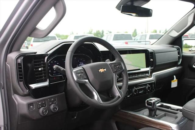 2026 Chevrolet Silverado 1500 4WD Crew Cab Standard Bed LT