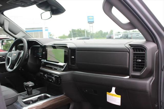 2026 Chevrolet Silverado 1500 4WD Crew Cab Standard Bed LT