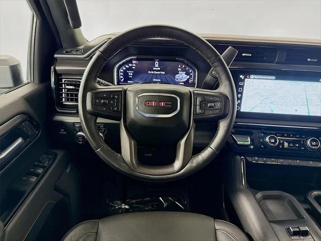 2025 GMC Sierra 2500HD 4WD Crew Cab Standard Bed AT4