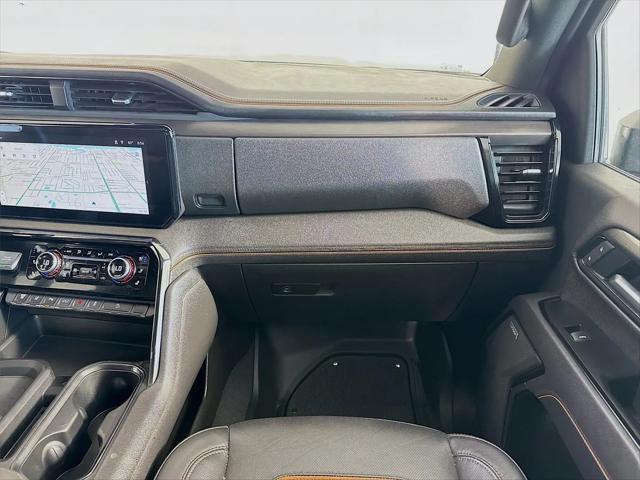 2025 GMC Sierra 2500HD 4WD Crew Cab Standard Bed AT4