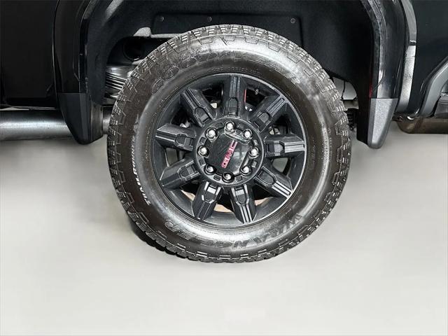 2025 GMC Sierra 2500HD 4WD Crew Cab Standard Bed AT4