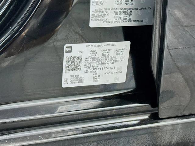 2025 GMC Sierra 2500HD 4WD Crew Cab Standard Bed AT4