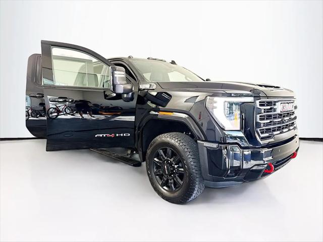 2025 GMC Sierra 2500HD 4WD Crew Cab Standard Bed AT4