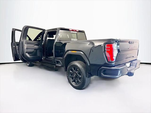 2025 GMC Sierra 2500HD 4WD Crew Cab Standard Bed AT4