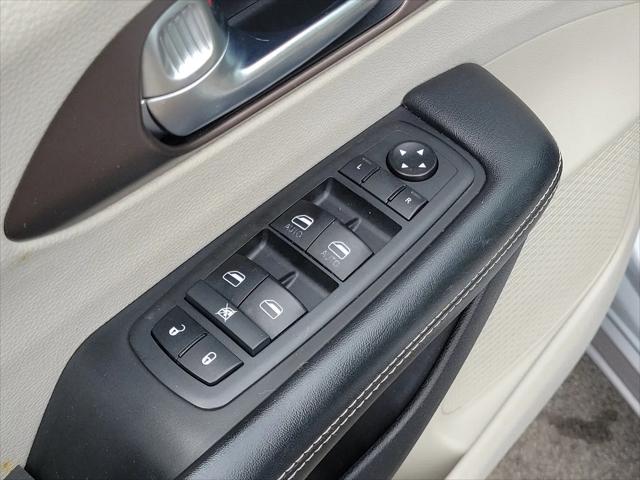 2021 Chrysler Voyager LXI
