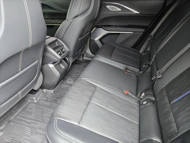 2024 Cadillac iQ Sport w/1SJ