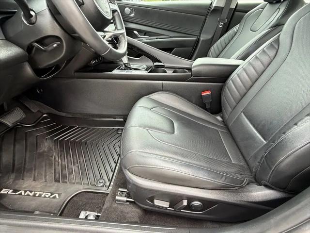 2025 Hyundai Elantra Limited