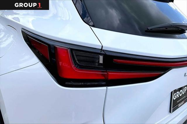 2026 Lexus NX 350h Luxury