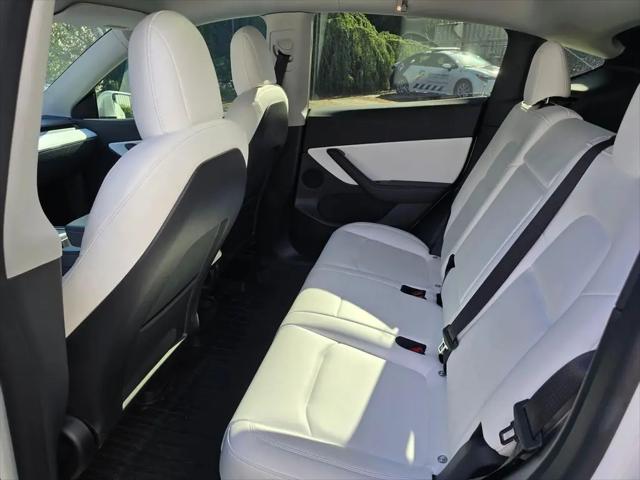 2022 Tesla Model Y Long Range Dual Motor All-Wheel Drive