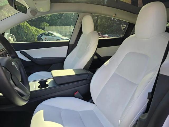 2022 Tesla Model Y Long Range Dual Motor All-Wheel Drive