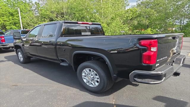 2026 Chevrolet Silverado 2500HD Crew Cab, Standard Bed, LT, 4WD