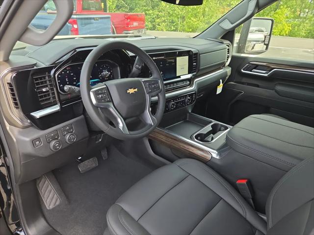 2026 Chevrolet Silverado 2500HD Crew Cab, Standard Bed, LT, 4WD