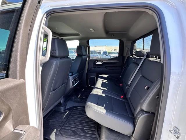 2026 GMC Sierra 1500 Crew Cab, Short Bed, SLT, 4WD