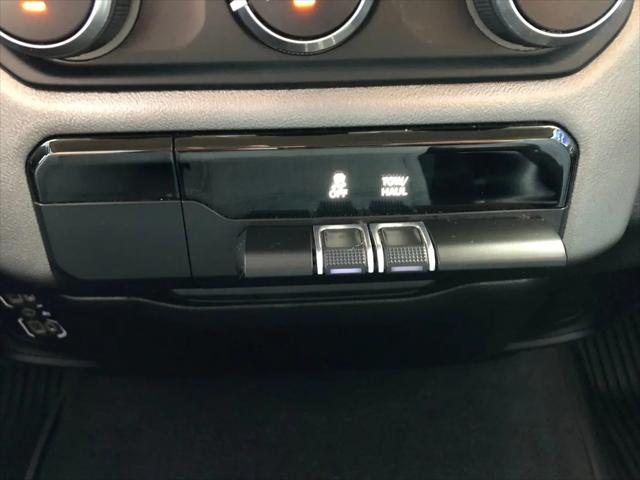 2019 Ram 1500 Big Horn/Lone Star Crew Cab 4x4 5'7" Box
