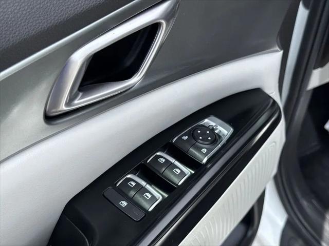2022 Kia Carnival MPV LX Seat Package
