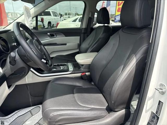 2022 Kia Carnival MPV LX Seat Package