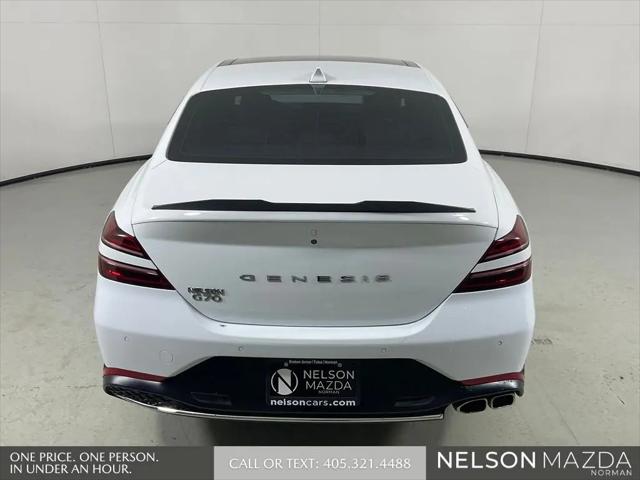 2022 Genesis G70 2.0T RWD